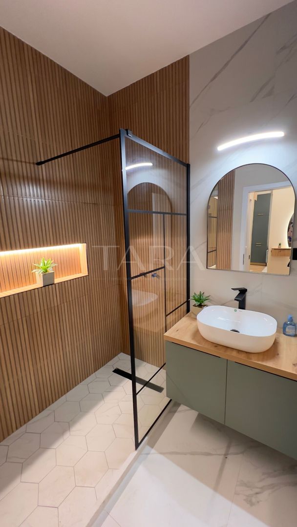 Vând apartament superfinisat,  Zona Străzii Eroilor, 55 mp + Terasă. - Poză 8