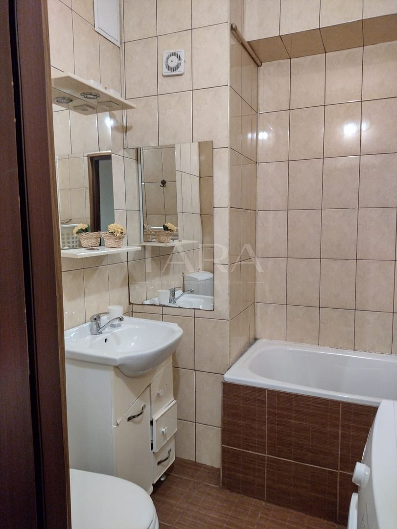 Apartament cu 2 camere, zona Gruia. - Poză 6