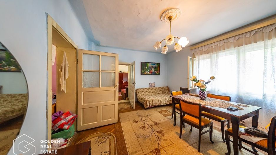 Casa cu 2 corpuri de cladire si teren 762 mp,  zona excelenta (Gradiste) - Poză 6
