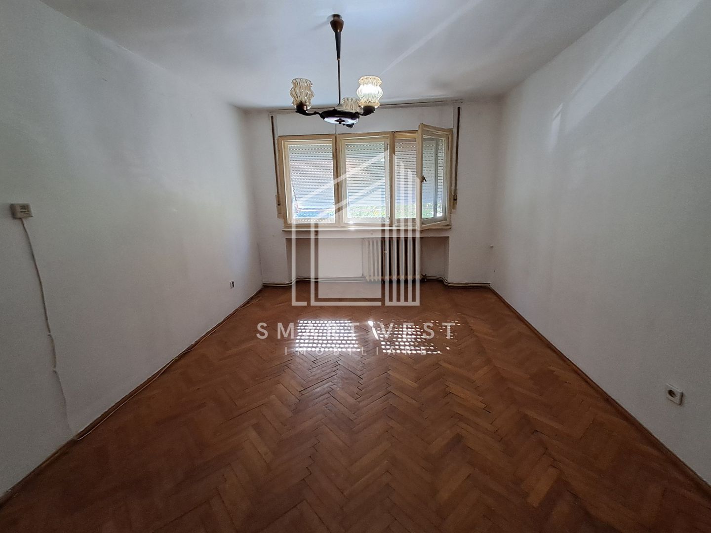 Apartament 3 camere | Etaj 1 | Zona Micro 16 - Poză 2