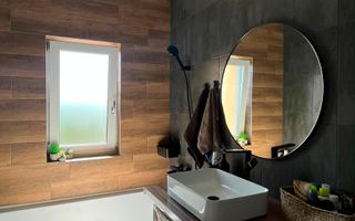 Apartament nou la asfalt.Mobilat si utilat complet. 2 locuri de parcare. - Poză 10