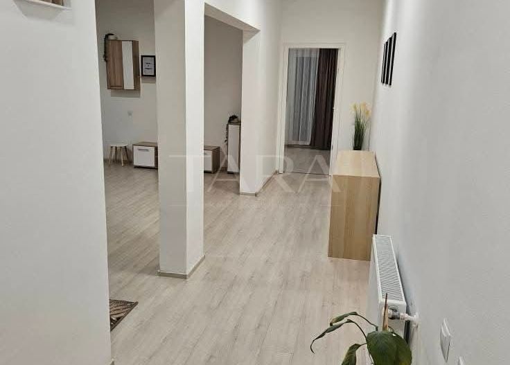 Vând apartament in Floresti str. Eroilor - Poză 3