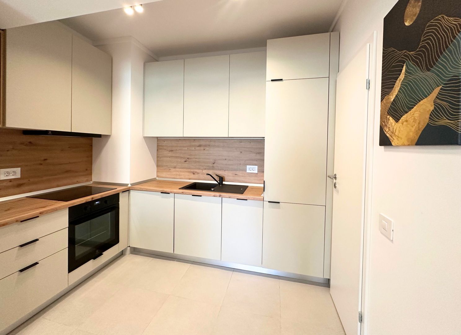 Inchiriere 2 camere cu parcare subterana Marmura residence zona Jiului - Poză 9