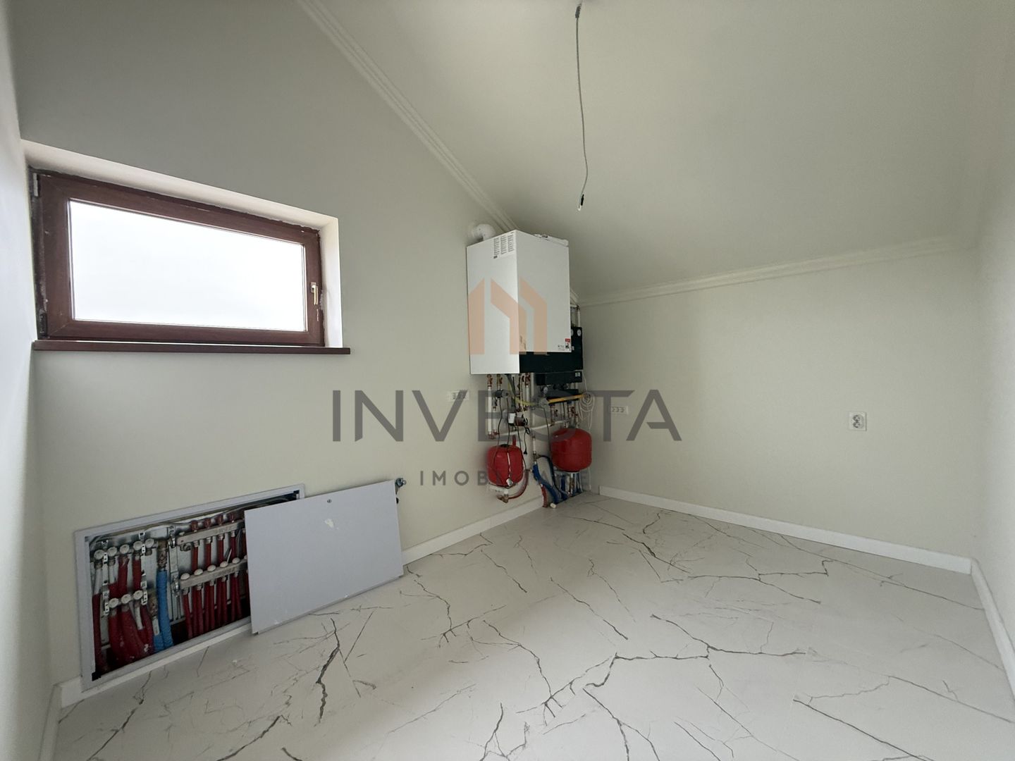 Casa finisata modern! Totul nou! - Poză 15