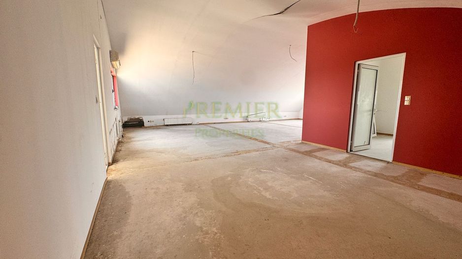 Cladire  producție, depozitare, birouri sau investiții în spații comerciale - Poză 2