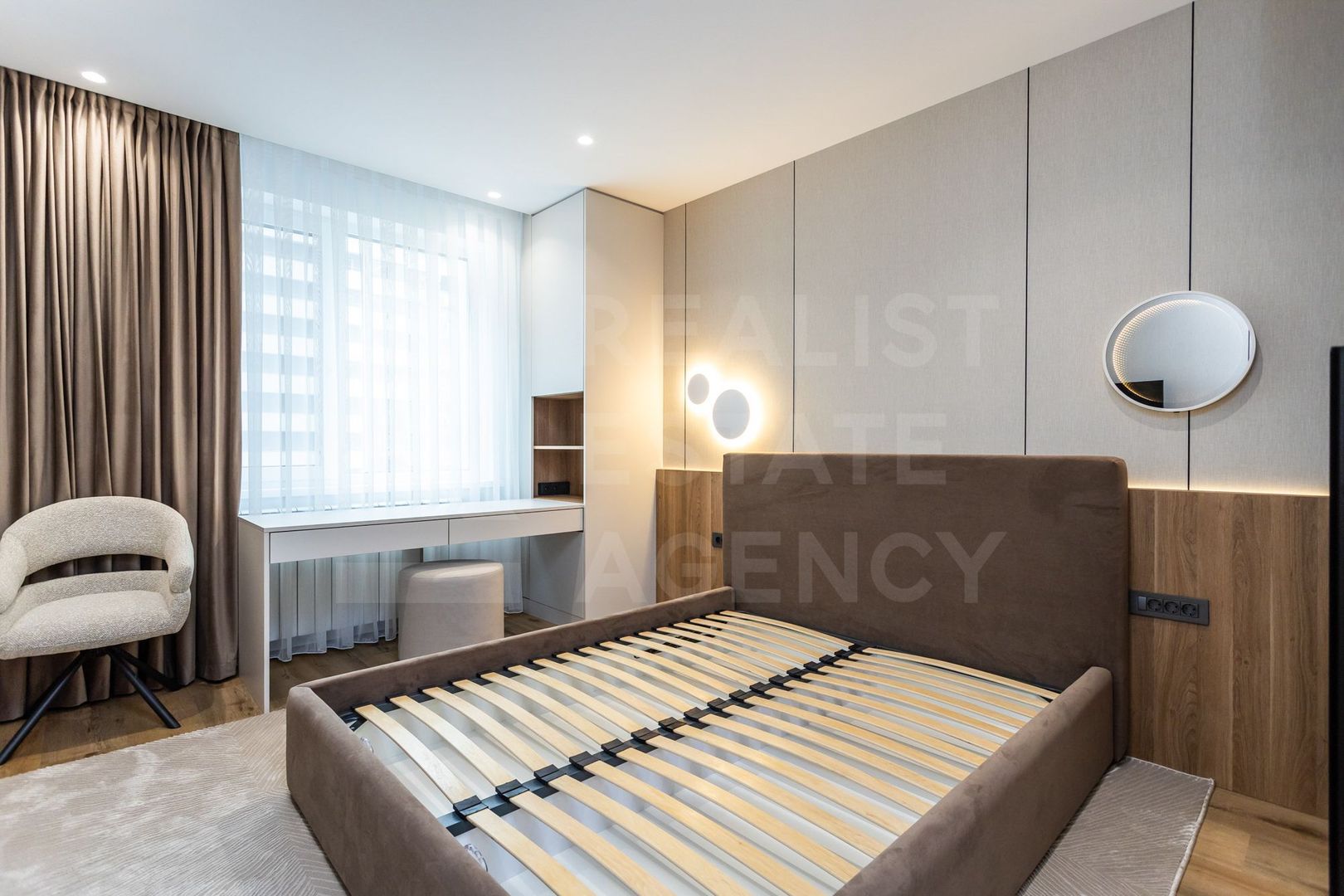 Apartament mobilat de 90 mp cu 3 dormitoare în Buiucani - Poză 12