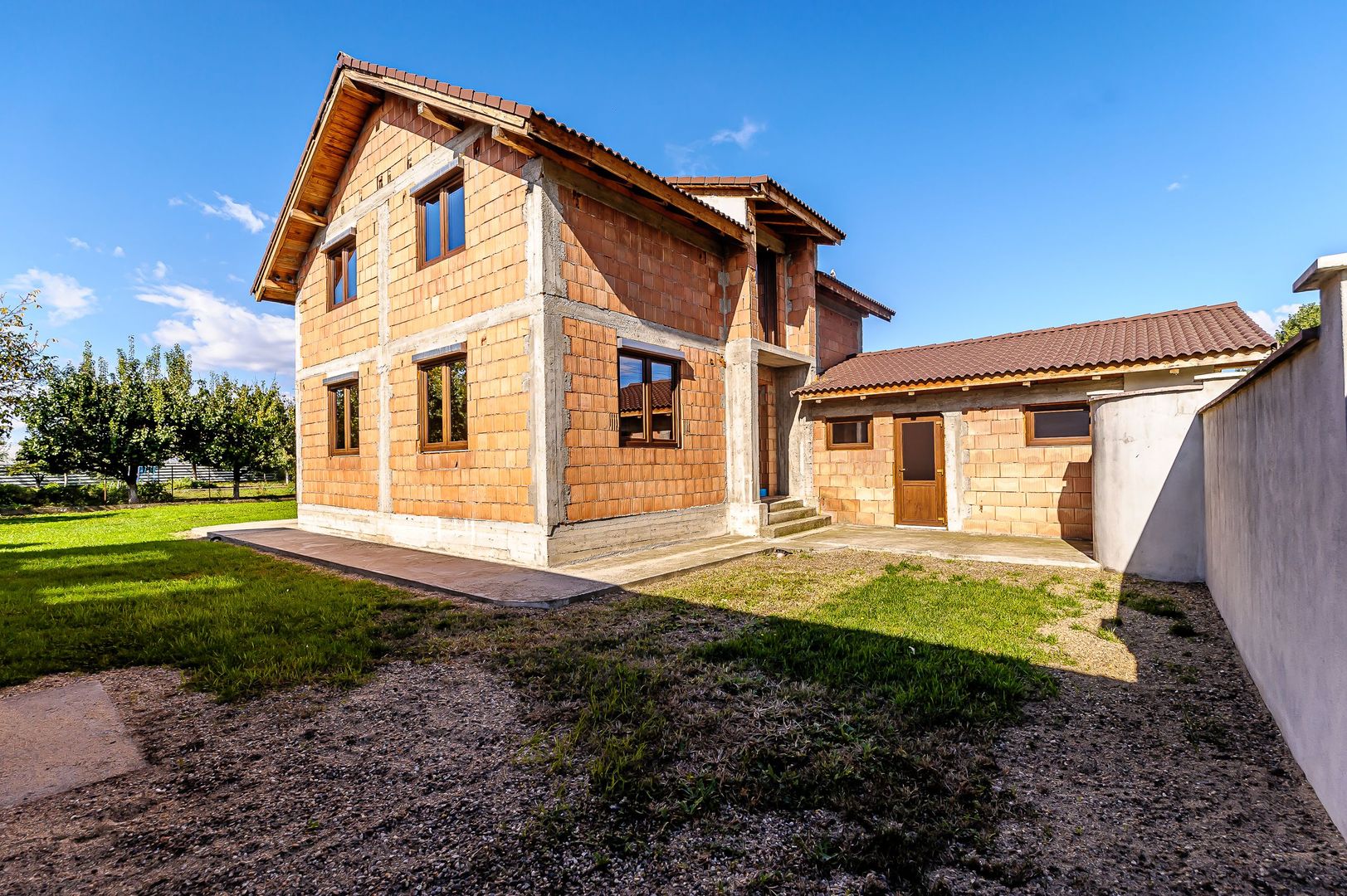 Casa noua 5 camere, la rosu, în Sofronea comision 0 la cumpărare - Poză 4