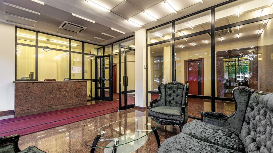 Birouri ultracentrale cu lift și pază permanentă - Poză 7