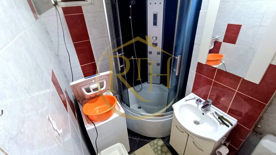 Inchiriez ap cu o camera in Girocului la padurice 250 euro/luna. - Poză 13