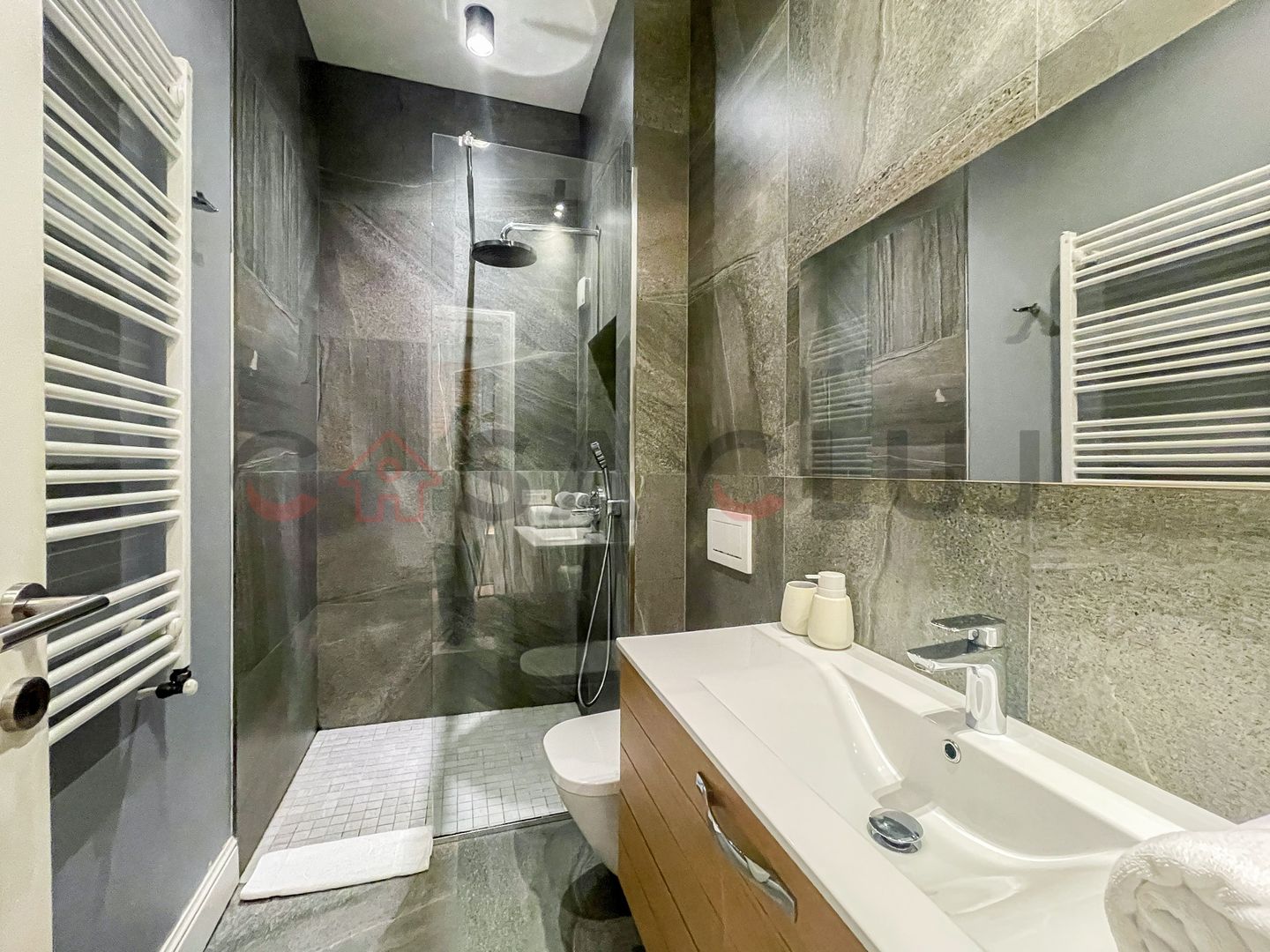 Regim hotelier - ultrafinisat, mobilat cu gust - CENTRU - Poză 6