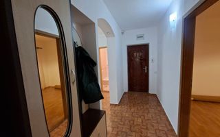 Apartament 4 camere 2 bai garaj subteran si 2 balcoane in zona Strand - Poză 12