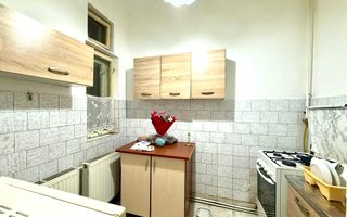 3 camere/ ultracentral / posibilitate mansardare - Poză 7