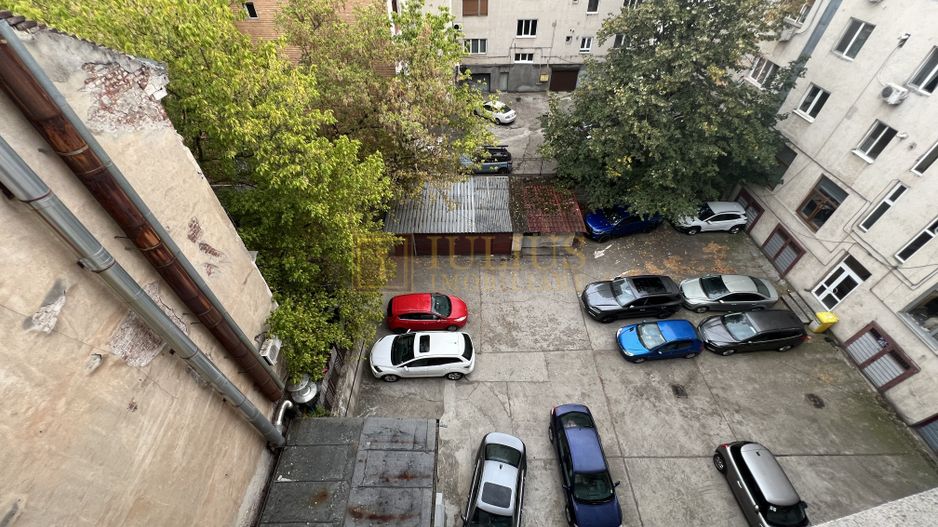 Piata Unirii; dormitor +birou;parcare privata si boxa (centrala proprie si ctr.) - Poză 25