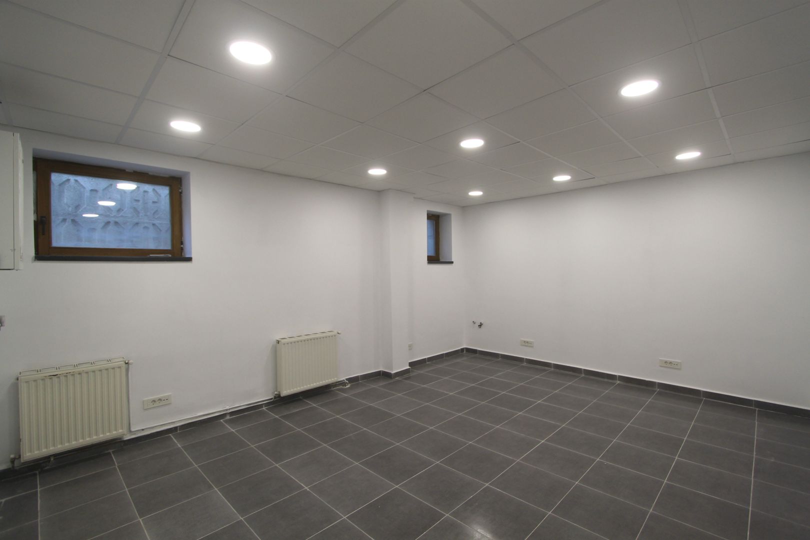 Cladire birouri - 282 mp -  zona Rebreanu - Poză 29