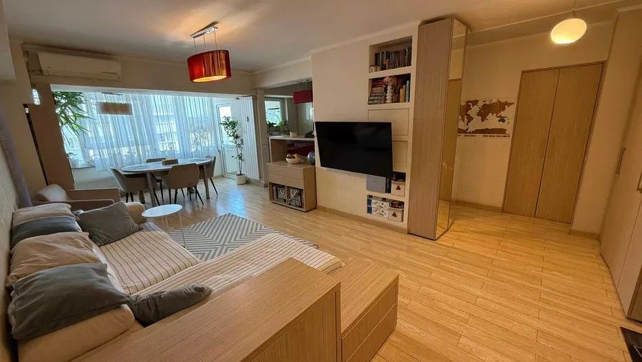 APARTAMENT SUPERB TIRULESCU | PIATA VICTORIEI - Poză 2