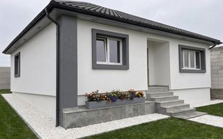 Casa la cheie-Living-2 Dormitoare-Baie-Gaze-Curent-Apa-320mp teren - Poză 6