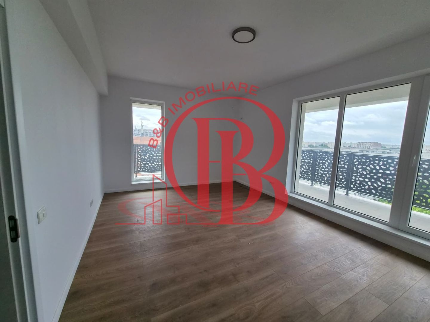 5 camere 193 mp total | 2 Terase | 3 bai | Liviu Rebreanu - Poză 3