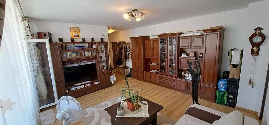 Ap 2 cam 55 mp terasă 8 mp, Baciu - opt. parcare sub bloc - Poză 4