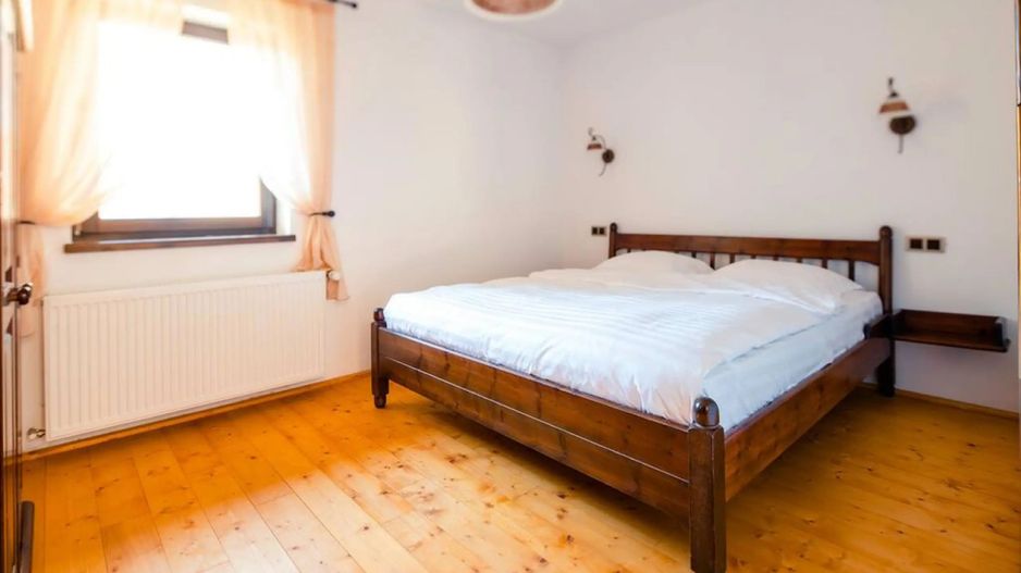 Investitie Valiug lacul Gozna Casa utilata 5 camere parau padure - Poză 14