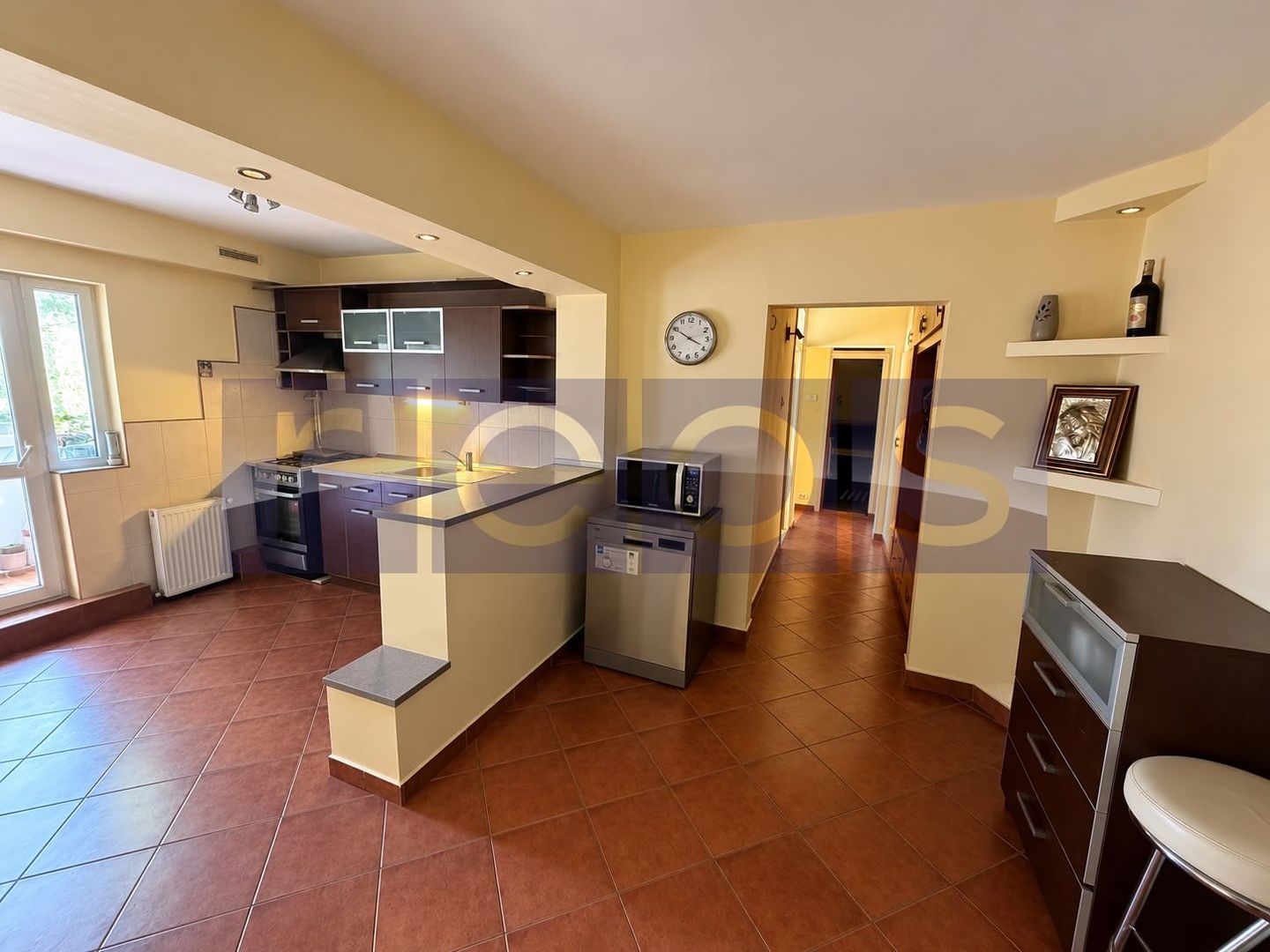 INCHIRIERE APARTAMENT CU CENTRALA TERMICA | ZONA BANEASA - Poză 2