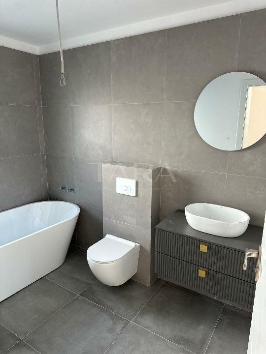 Casă 4 camere, 120 mp utili, teren 430 mp, Parcul Poligon, Florești. - Poză 6