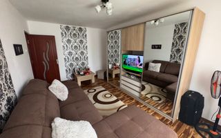 APARTAMENT 3 CAMERE ETAJ 4 VISOI - Poză 2
