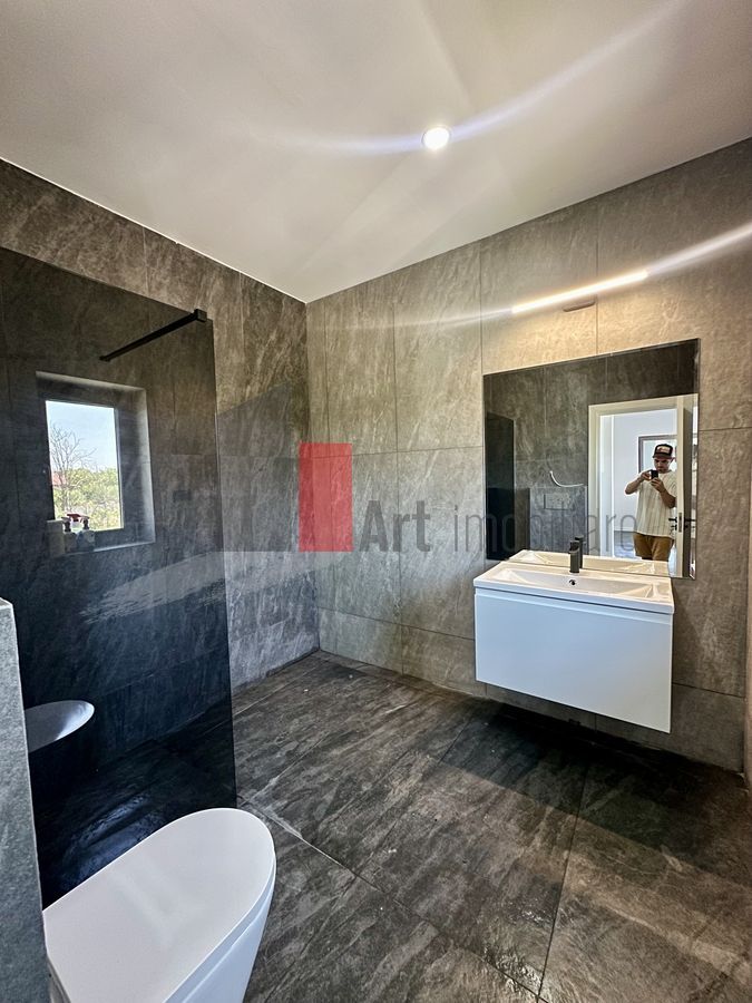 Vanzare vila 4 camere in Domnesti - Poză 7