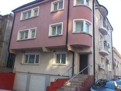 vila cu 3 ap+1 gars- Km.0 -Unirii-Sf. Vineri - Poză 2