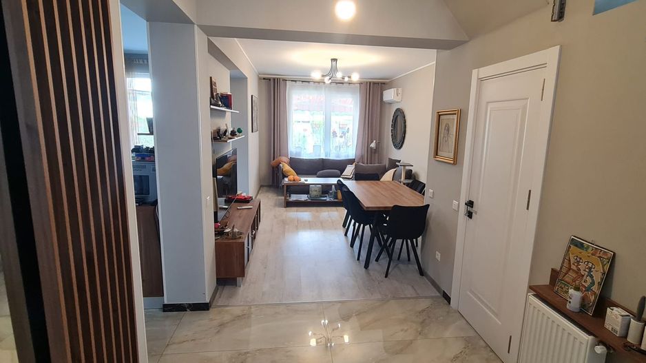 vila ind 6camere+curte+2parcari,totulnou,mobutil sau nu - Poză 1