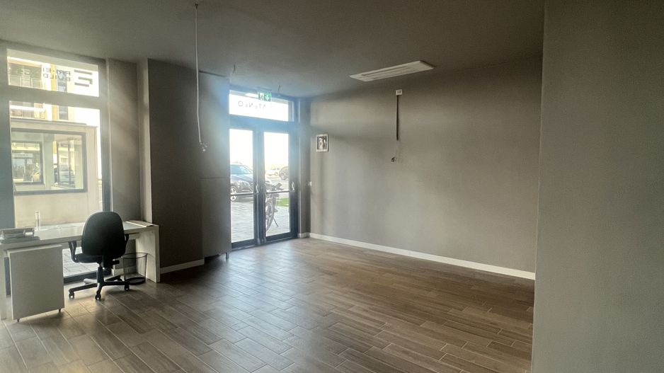 IDEAL PENTRU AFACEREA TA - SPATIU COMERCIAL - Poză 2