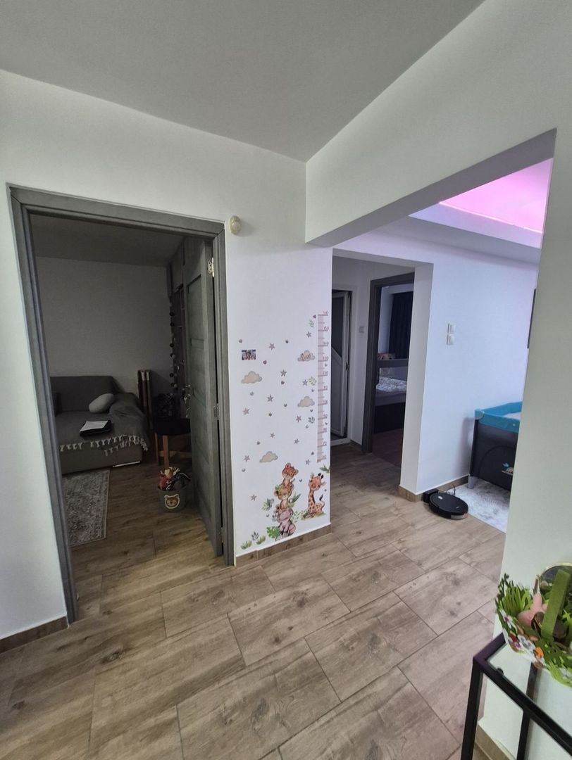 Ap decomandat 4 camere , 2 bai si 2 balcoane-zona Colentina bloc 1986 - Poză 20