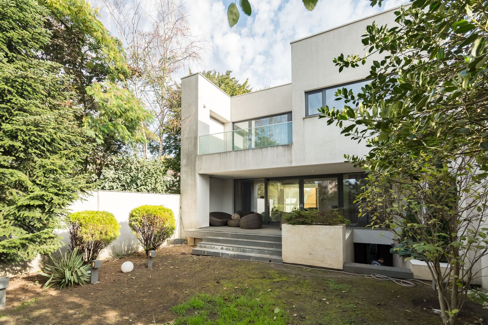 UNA DIN CELE MAI FRUMOASE CASE MODERNE DIN BUCURESTI - Poză 31