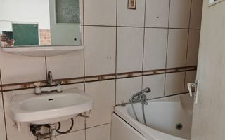 Casa singur in curte zona ZONA ISTORICA langa Seminarul Teologic - Poză 6