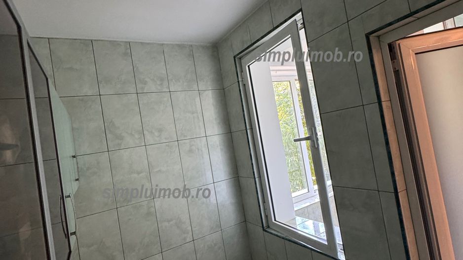 Garsonieră 33 mp la 2 minute Metrou Titan bloc mixt etaj 3 - Poză 3