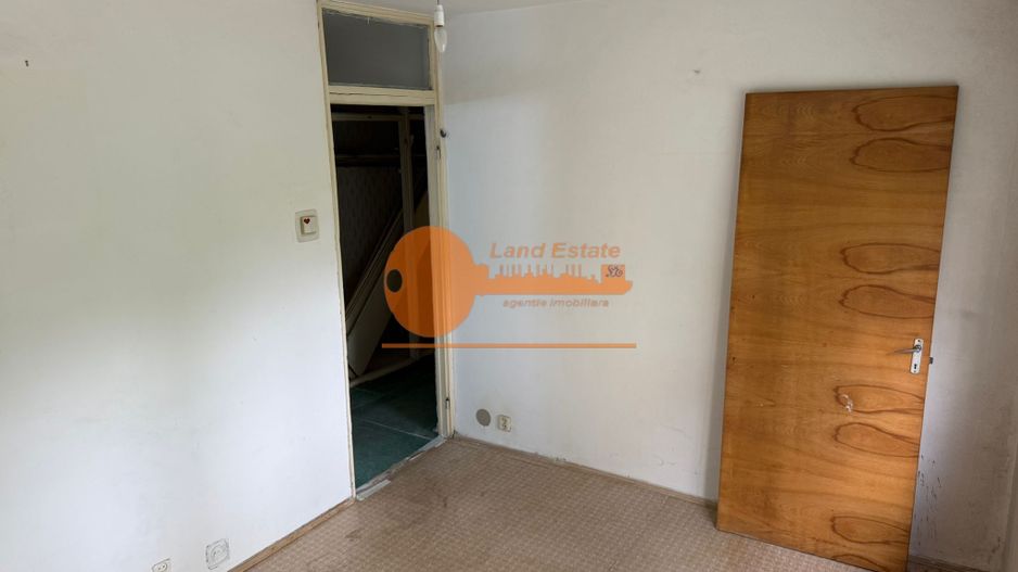 Apartament 4 camere decomandat – Rahova, Șos. Sălaj – Etaj 1 / 4 - Poză 6