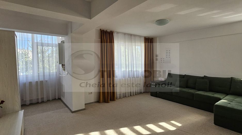 Bucium apartament 3 camere decomandat 145.000 euro - Poză 1