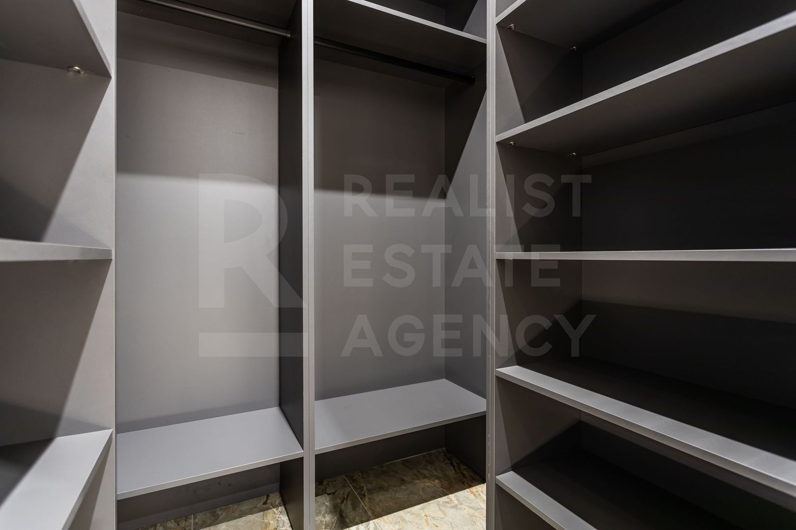 Chirie, apartament, 4 camere, str. Universității, Centru - Poză 2