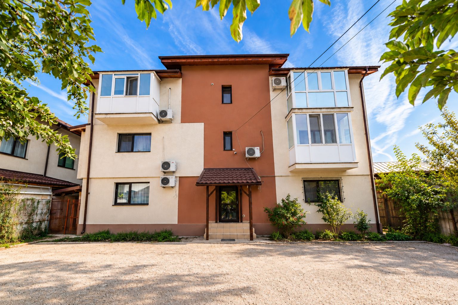 Apartament 2 camere de vanzare, 67mp mobilat, parcare, bloc cu 6 ap. - Poză 33