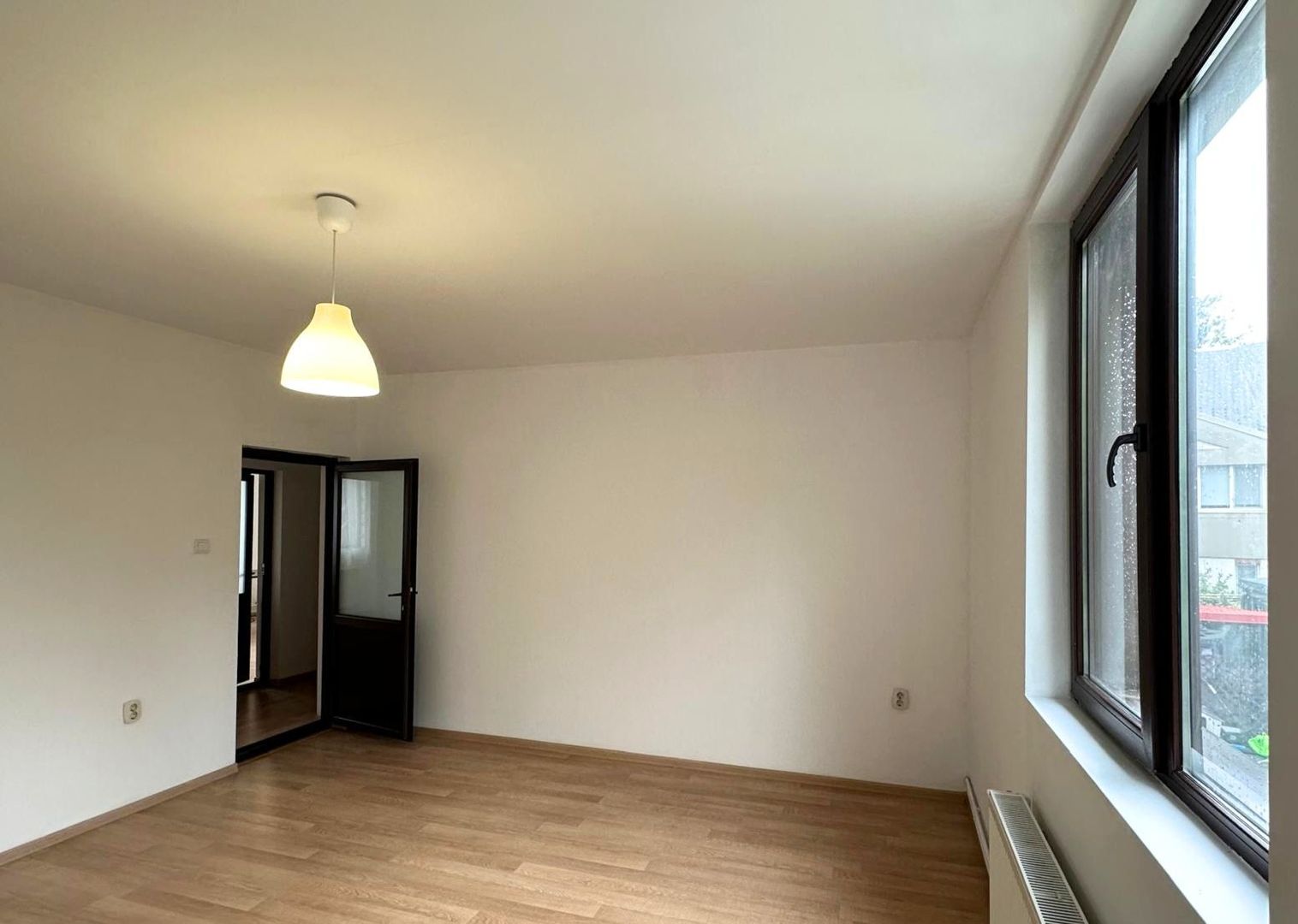 Casă complet renovată cu 4 camere și garaj generos Băneasa, Sector 1 - Poză 21