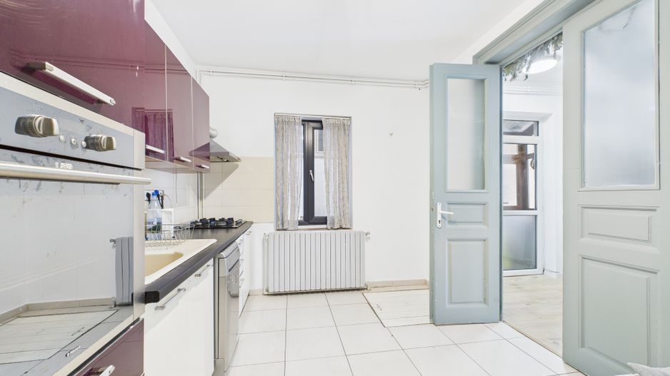 Casă / Vilă cocheta cu 3 camere - de vanzare - zona Basarab - Poză 10