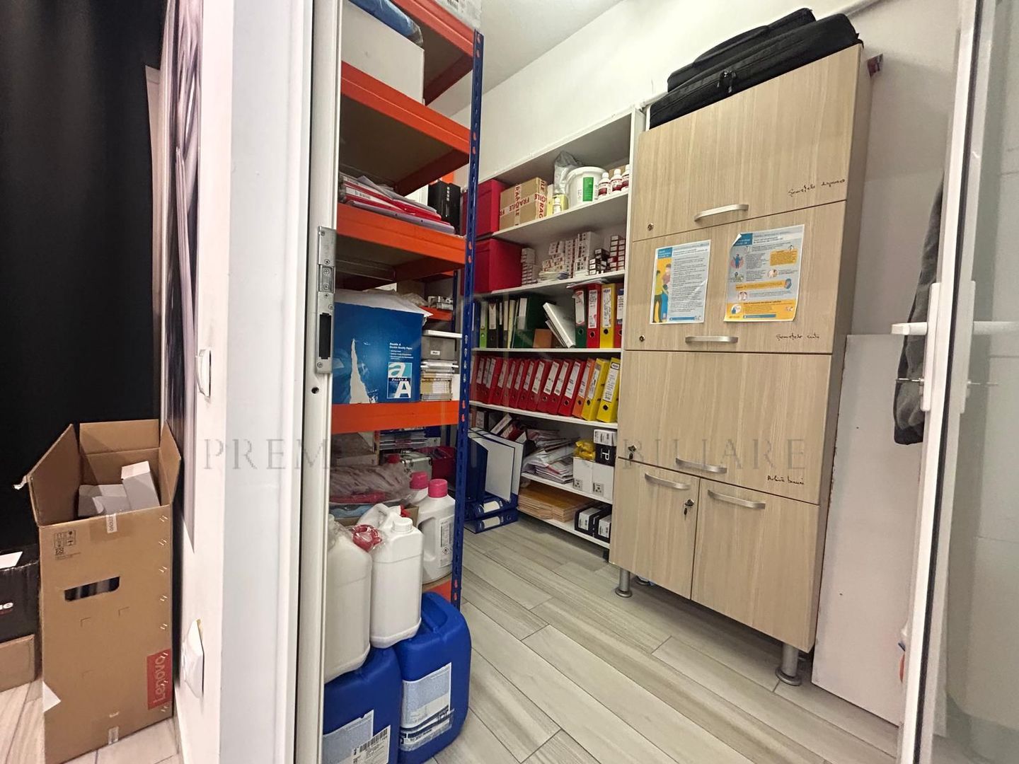 Spațiu comercial 90 mp – zonă cu trafic intens Onesti - Poză 8