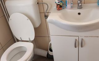 Ag EUROPA vinde ap 3 cam 90mp etaj 4 zona Closca. - Poză 7