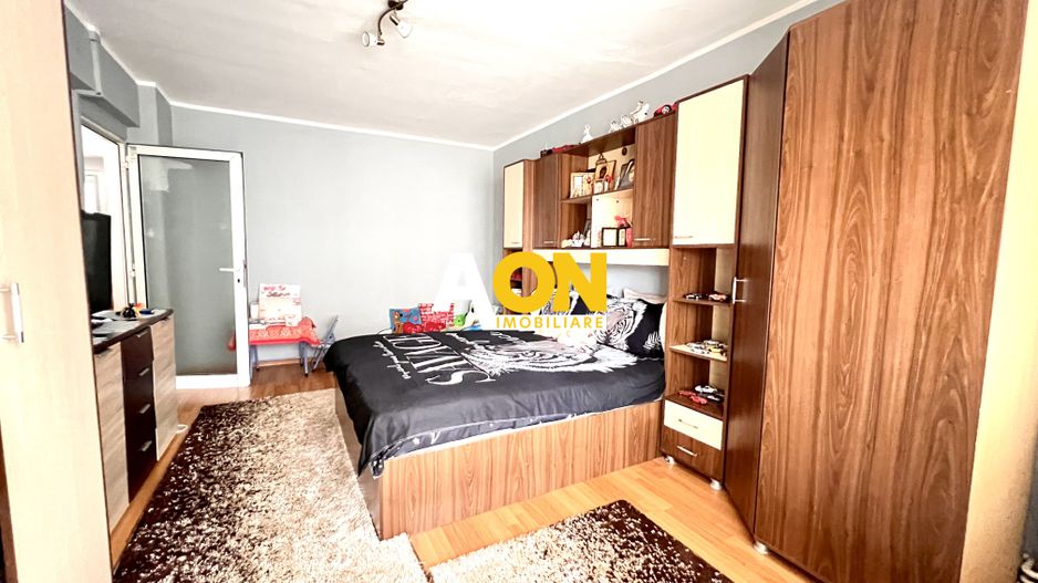 Apartament 4 Camere | Decomandat | 74 mp | Zona Cetate - Poză 3