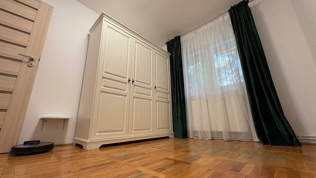 3 camere Lipovei 2 bai centrala proprie - Poză 5