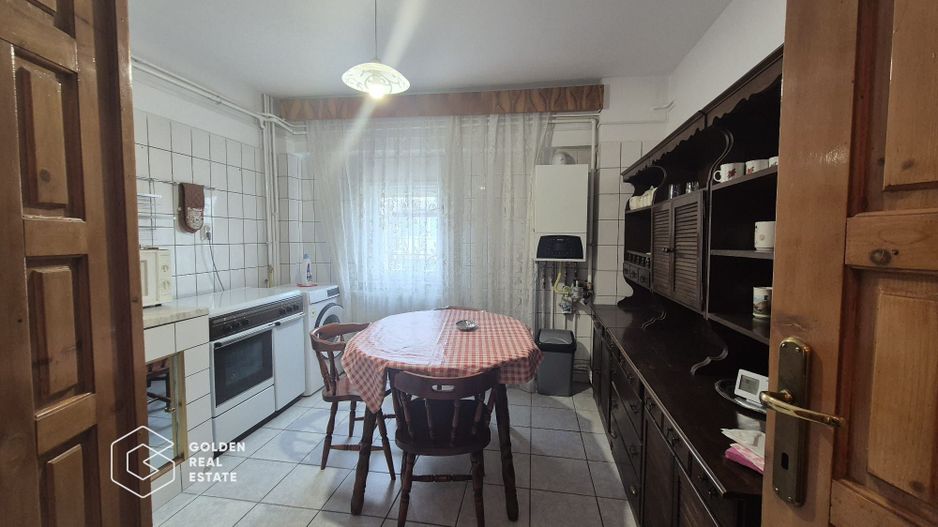 Apartament 3 camere, Micalalaca zona 300 cu vedere către malul Mureșului - Poză 6