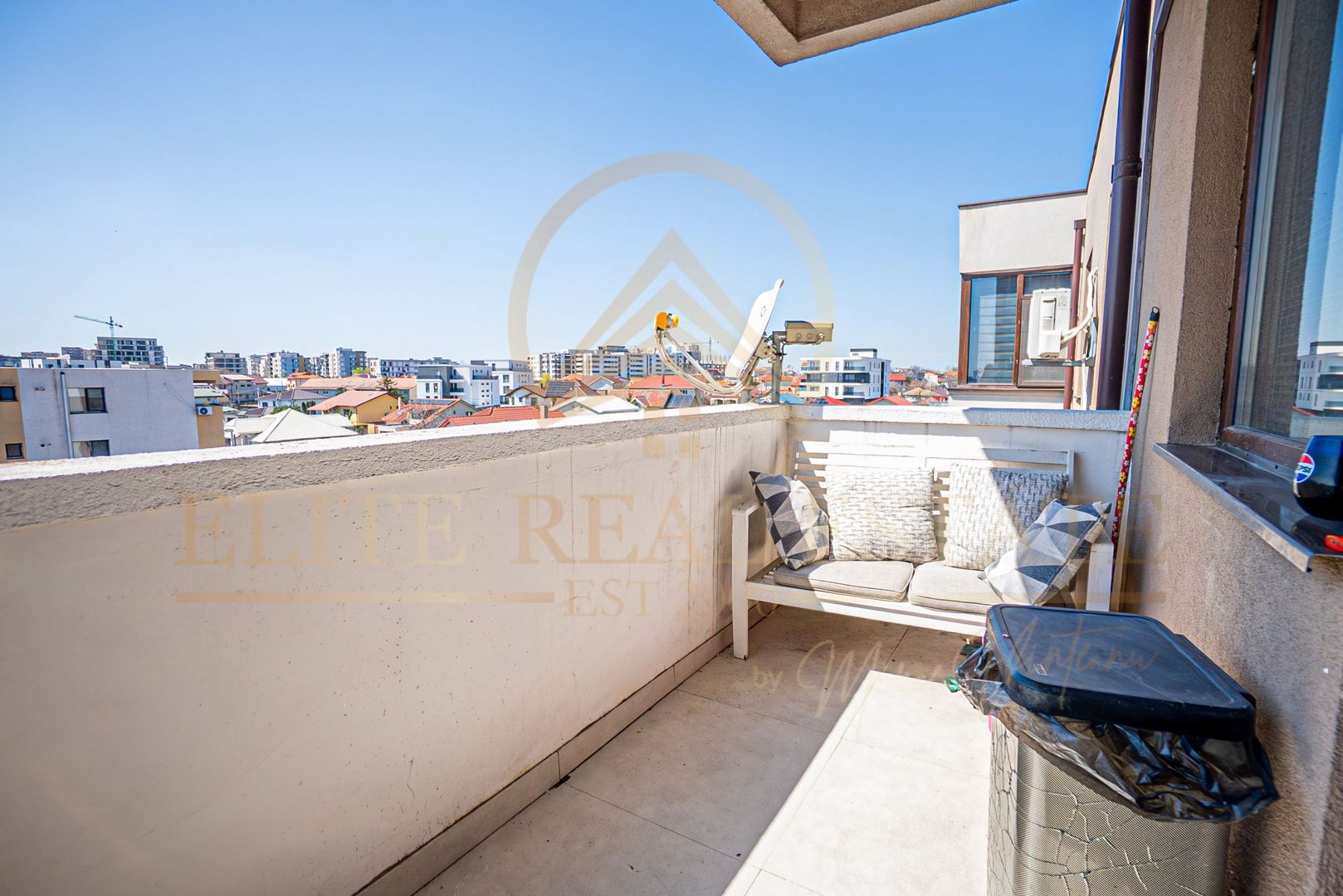 Apartament 3 camere Palazu Mare – 121 mp cu vedere la lac si parcare - Poză 20