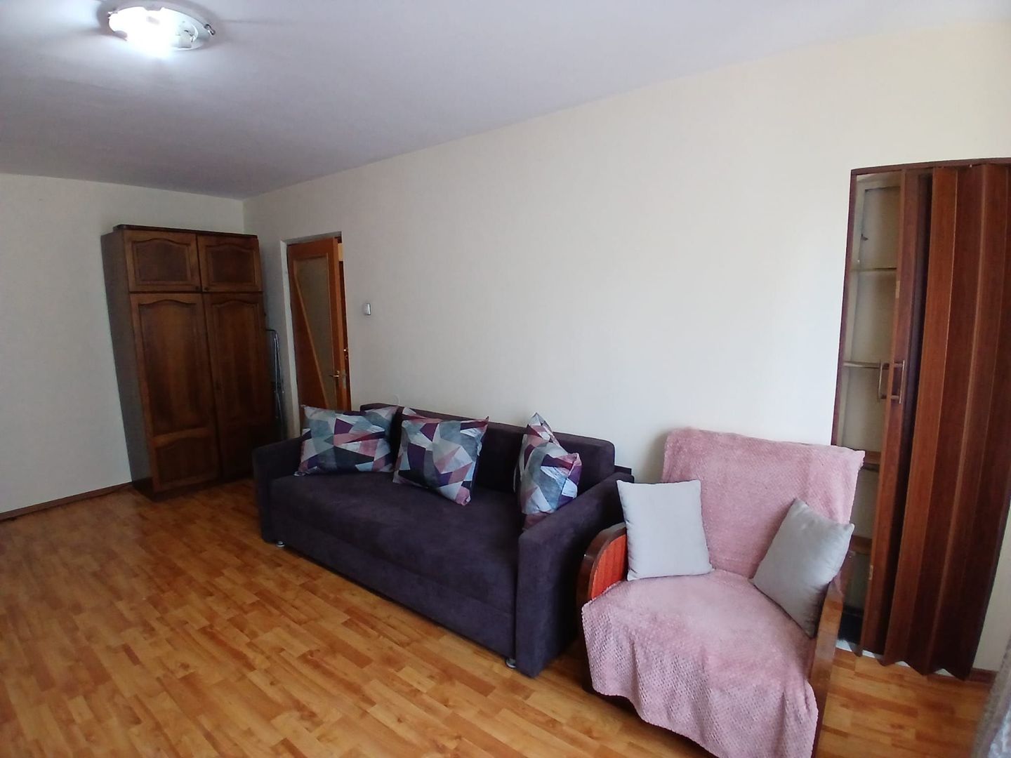 Apartament 2 camere de închiriat Crangasi - Poză 8