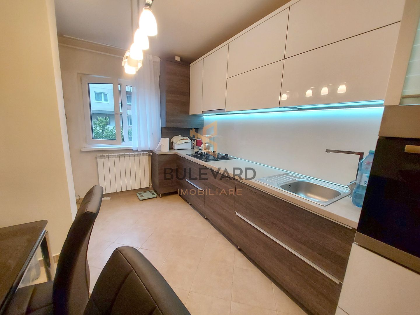 Apartament cu 4 camere decomandate B-dul 21 Decembrie 1989! - Poză 5