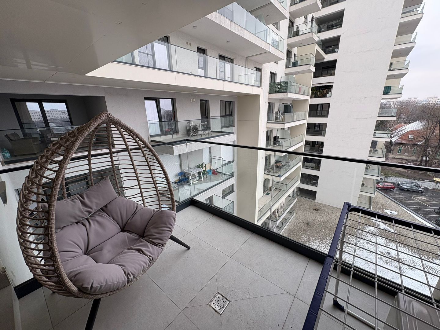 AP. 2 CAMERE SUN ROYAL VIEW, LOC PARCARE, BLOC NOU, METROU 8 MINUTE - Poză 11