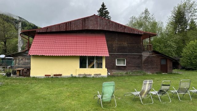 Pensiune cu 6 Camere - Poză 9